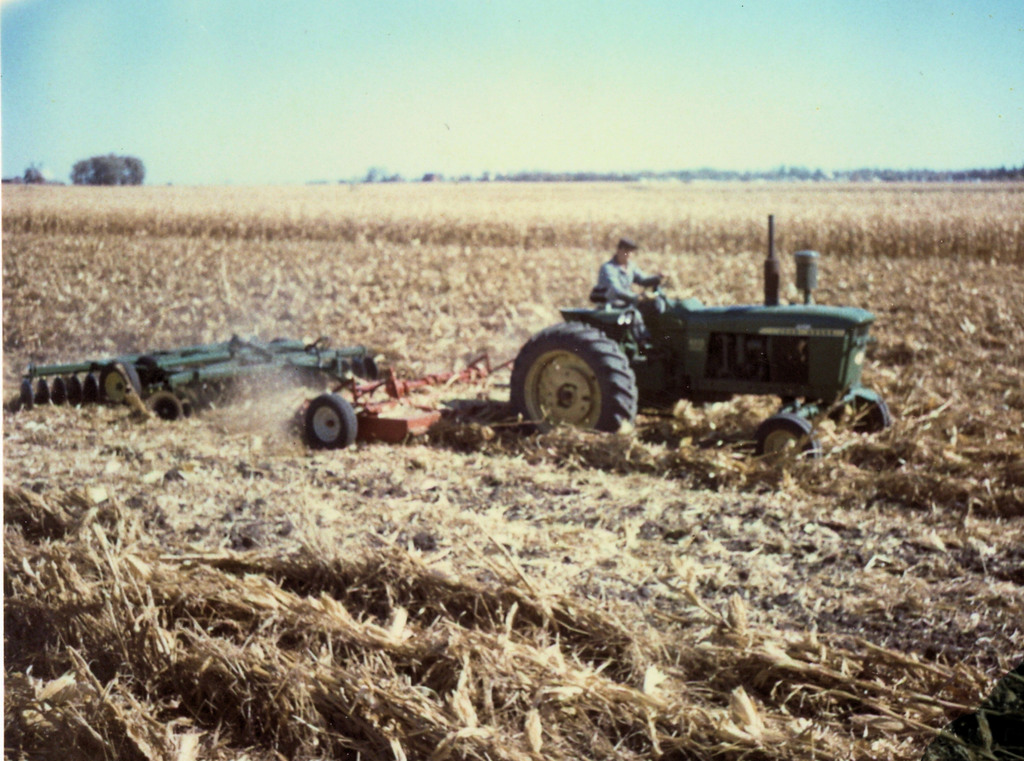 Viewing a thread Filling the corn crib